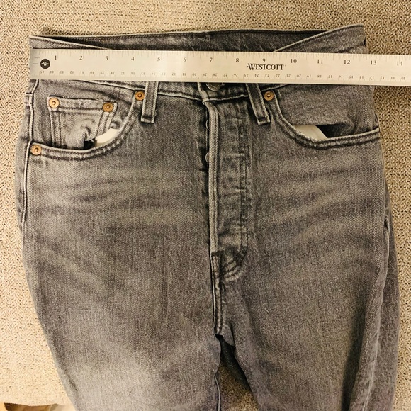 Gray Jean Levi’s 501 size 25, almost new condition - Picture 3 of 6